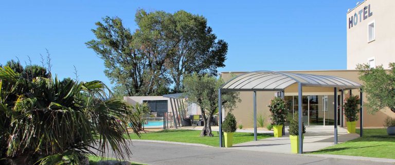 Hotel Le Caiman 768x322